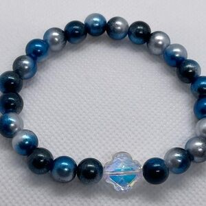 Elegant Blue and Silver Beaded Bracelet